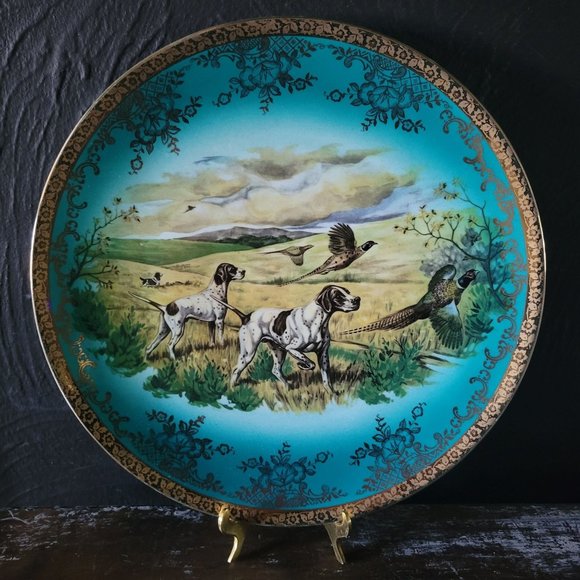 Large Vtg Dog Plate STW Bavaria Germany Pointer Hunting Pheasant Gold Gilt Blue - Picture 1 of 4